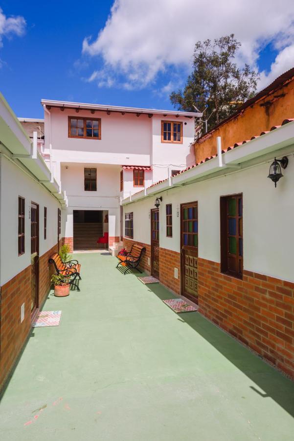 Hostal Dona Eliza Bogotá Dış mekan fotoğraf